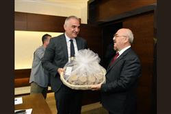 Kültür ve Turizm Bakanımız Mehmet Nuri Ersoy Aydın Valiliğini ziyaret etti.